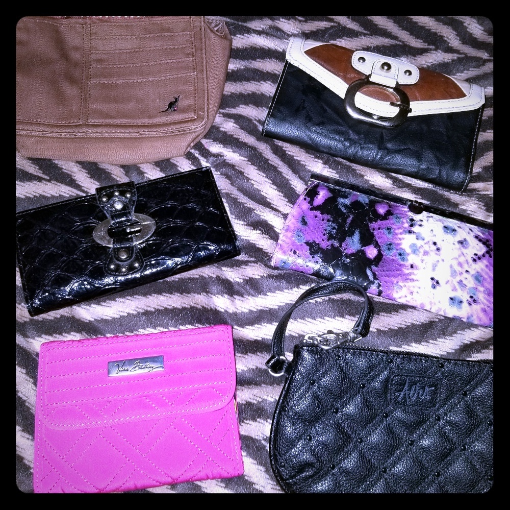 6 wallet lot